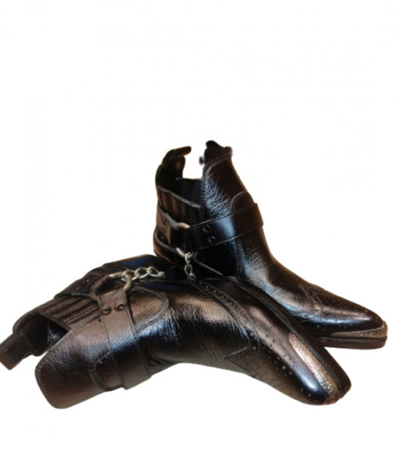 Black Leather Western Simple Cowboy Boots With Metal Chain and Front Sharp Curve